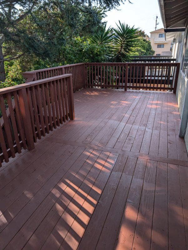 picture of a newly constructed and stained deck